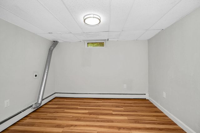 13 Mount Ave, Worcester, MA 01606