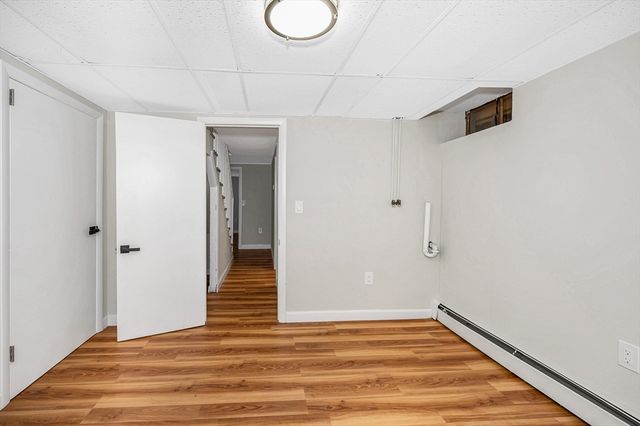 13 Mount Ave, Worcester, MA 01606