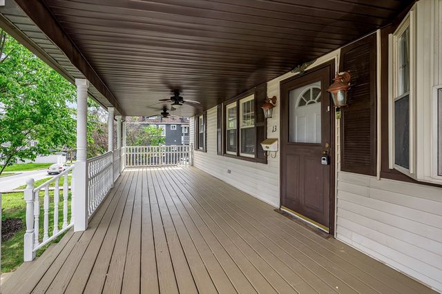 13 Mount Ave, Worcester, MA 01606