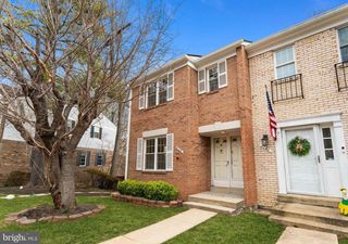 5765 HERITAGE HILL DR, Alexandria, VA 22310