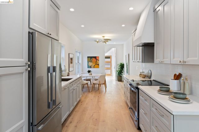 1207 Cornell Ave, Berkeley, CA 94706