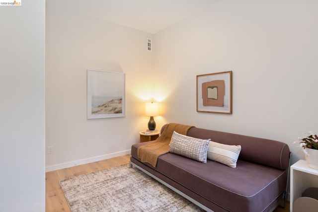 1207 Cornell Ave, Berkeley, CA 94706