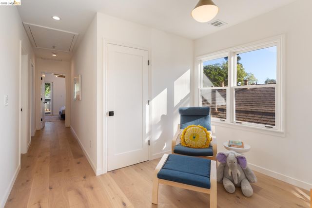 1207 Cornell Ave, Berkeley, CA 94706