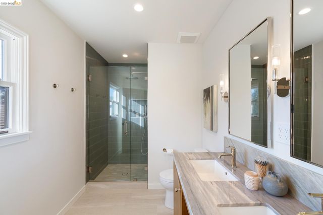 1207 Cornell Ave, Berkeley, CA 94706