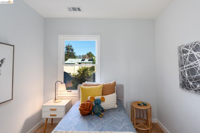 1207 Cornell Ave, Berkeley, CA 94706