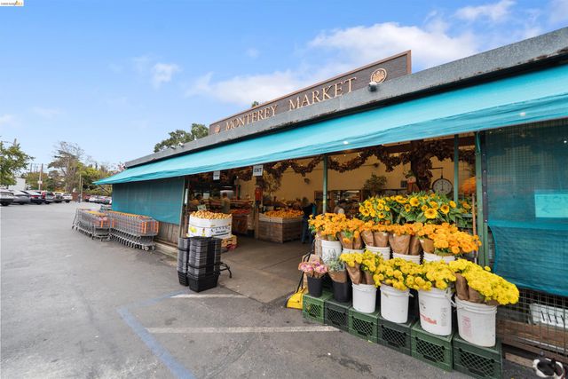 1207 Cornell Ave, Berkeley, CA 94706