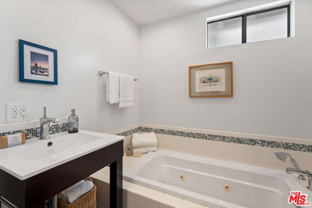 15114 Hesby Street, Sherman Oaks, CA 91403