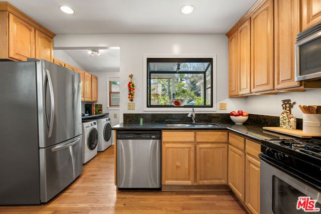 15114 Hesby Street, Sherman Oaks, CA 91403