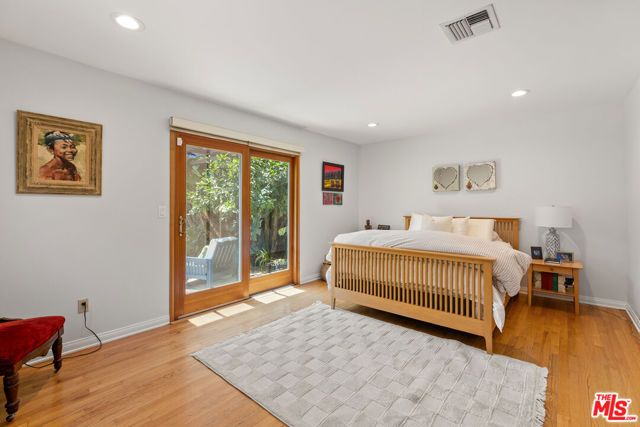 15114 Hesby Street, Sherman Oaks, CA 91403