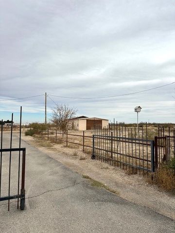 771 Hummingbird, Fort Stockton, TX 79735