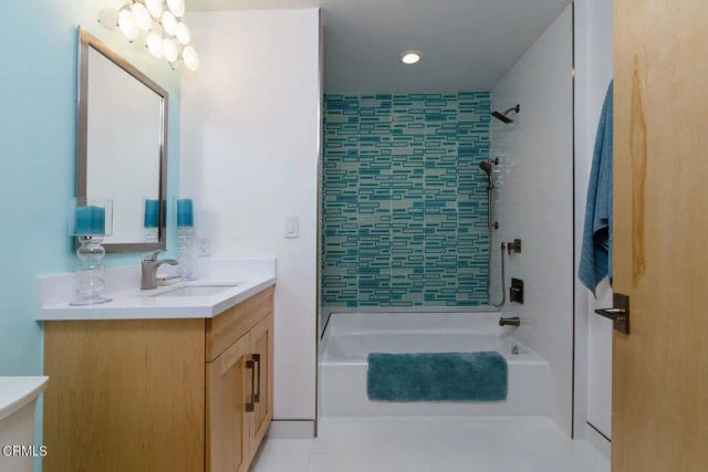 3920 Ocean Drive, Oxnard, CA 93035