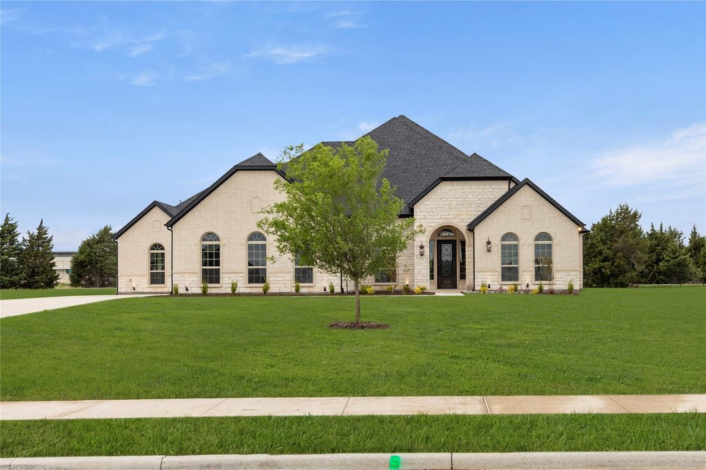 261 Vidrio, Sunnyvale, TX 75182