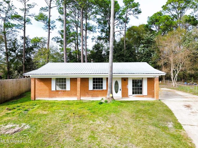 7137 Mandarin Drive, Biloxi, MS 39532