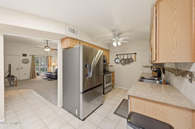 10040 W LANCASTER Drive, Sun City, AZ 85351