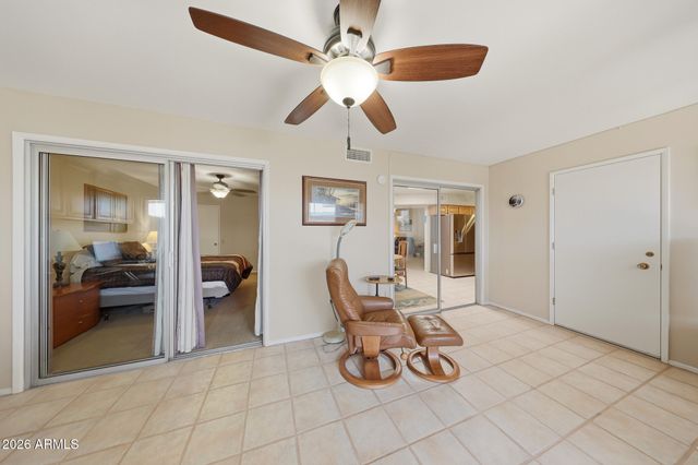 10040 W LANCASTER Drive, Sun City, AZ 85351