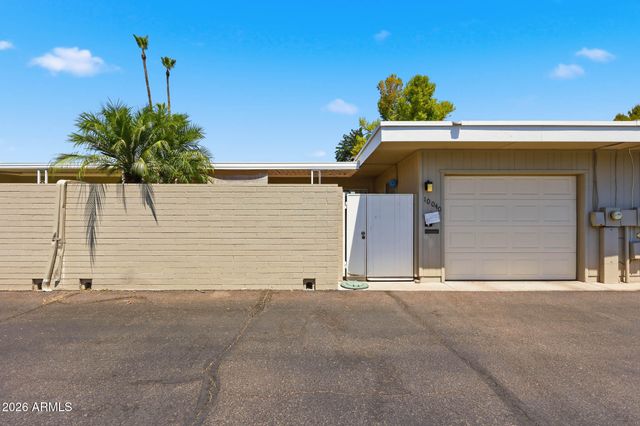 10040 W LANCASTER Drive, Sun City, AZ 85351