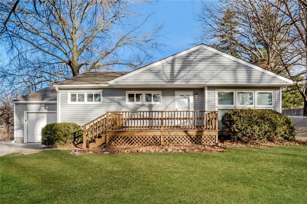 1322 Kiowa Street, Leavenworth, KS 66048