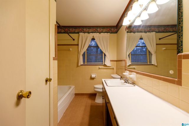 3605 LAKESIDE DRIVE, Vestavia Hills, AL 35243