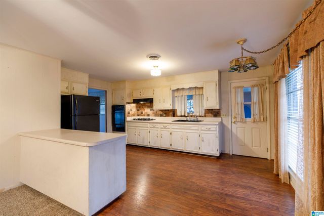 3605 LAKESIDE DRIVE, Vestavia Hills, AL 35243