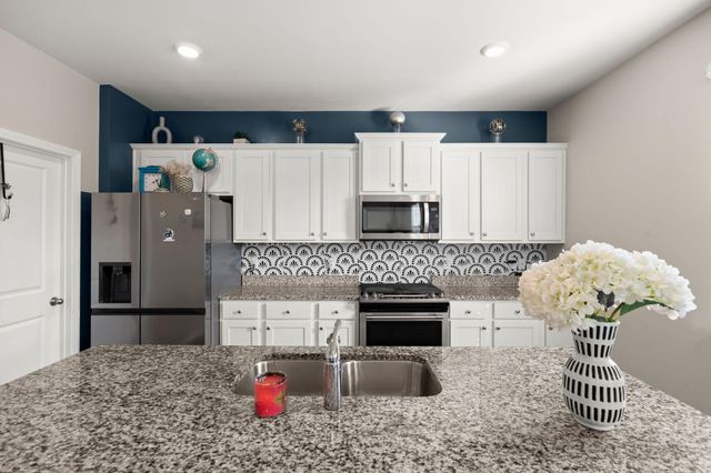 178 Cloverleaf Street, Summerville, SC 29483