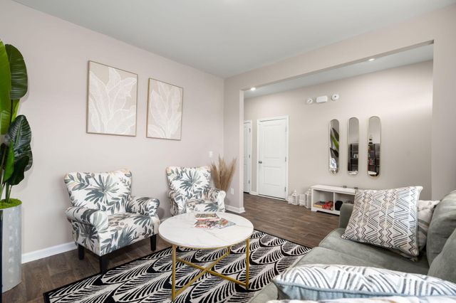 178 Cloverleaf Street, Summerville, SC 29483