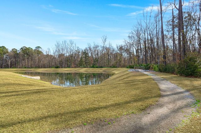 178 Cloverleaf Street, Summerville, SC 29483