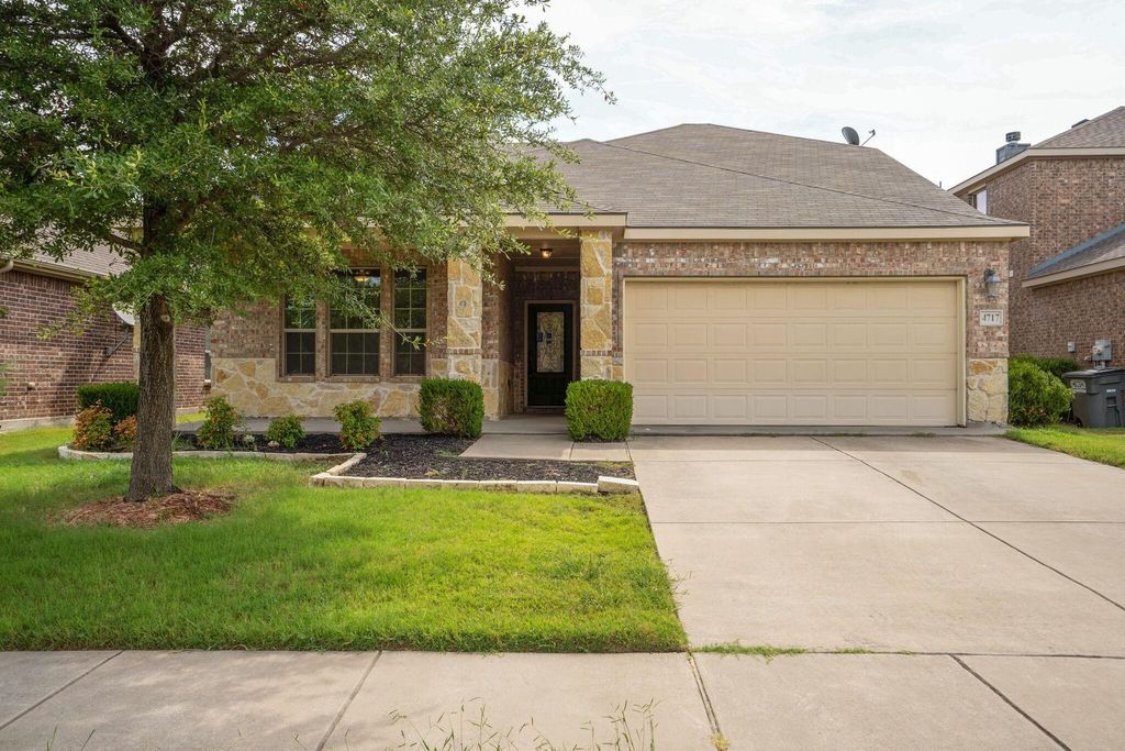 4717 Hidden Pond Drive, Frisco, TX 75036