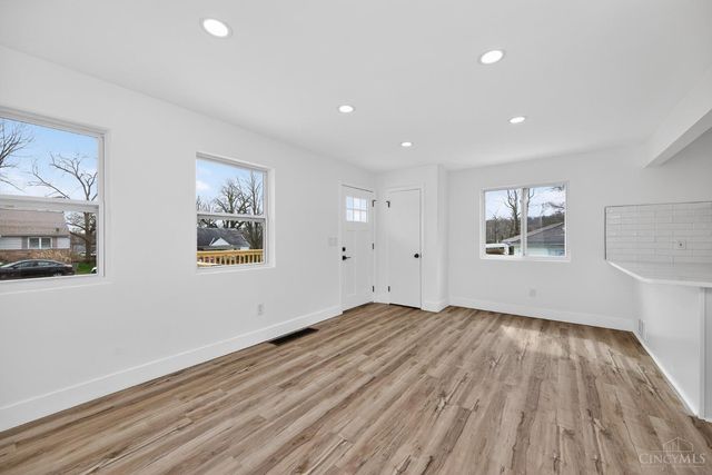 10055 Ronnie Road, Woodlawn, OH 45215