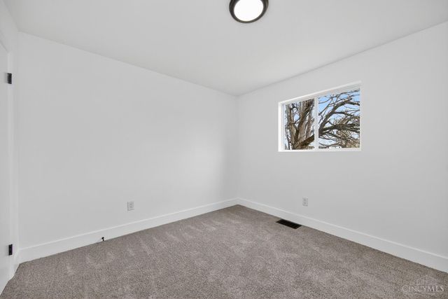 10055 Ronnie Road, Woodlawn, OH 45215