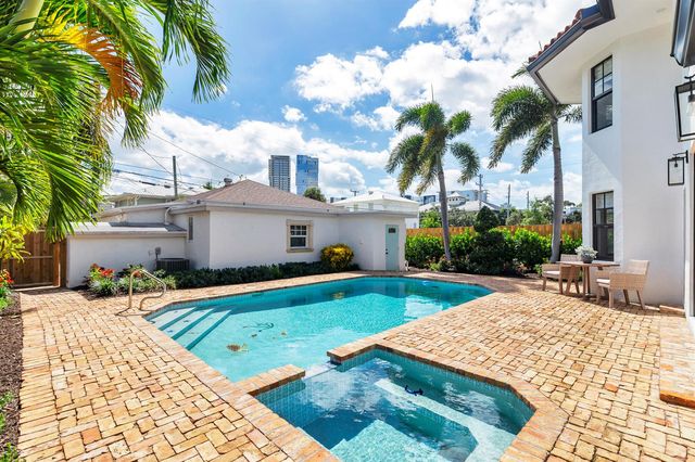 254 9th Street, West Palm Beach, FL 33401