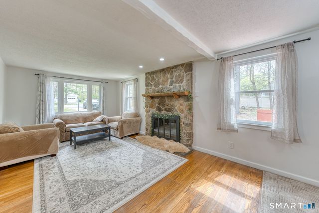 21 Old Meadow Plain Road, Simsbury, CT 06070