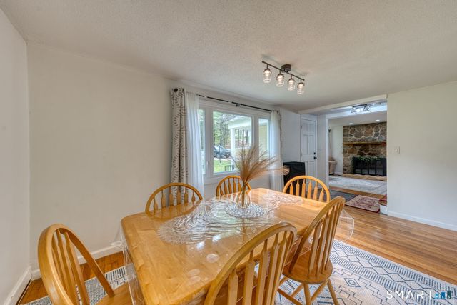 21 Old Meadow Plain Road, Simsbury, CT 06070