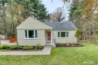 21 Old Meadow Plain Road, Simsbury, CT 06070