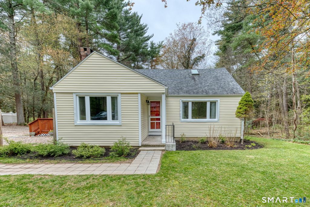 21 Old Meadow Plain Road, Simsbury, CT 06070