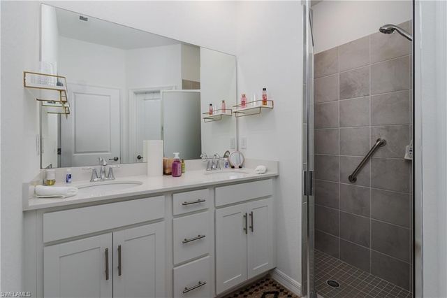 2140 Dragonfruit WAY, Naples, FL 34120