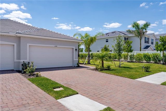 2140 Dragonfruit WAY, Naples, FL 34120