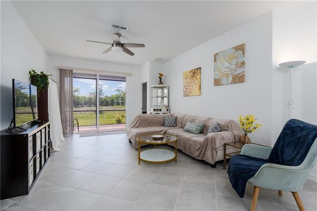 2140 Dragonfruit WAY, Naples, FL 34120