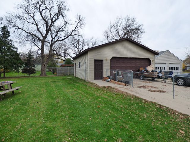 1209 2nd Avenue S, Moorhead, MN 56560
