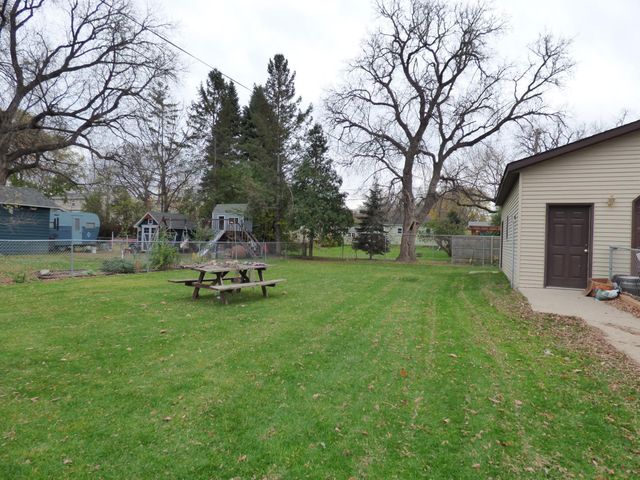 1209 2nd Avenue S, Moorhead, MN 56560