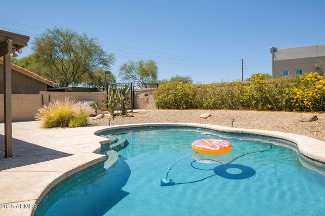 8842 E PALM RIDGE Drive, Scottsdale, AZ 85260