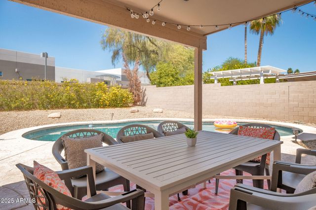 8842 E PALM RIDGE Drive, Scottsdale, AZ 85260