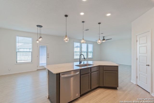 5147 Papalote Gdn, Converse, TX 78109