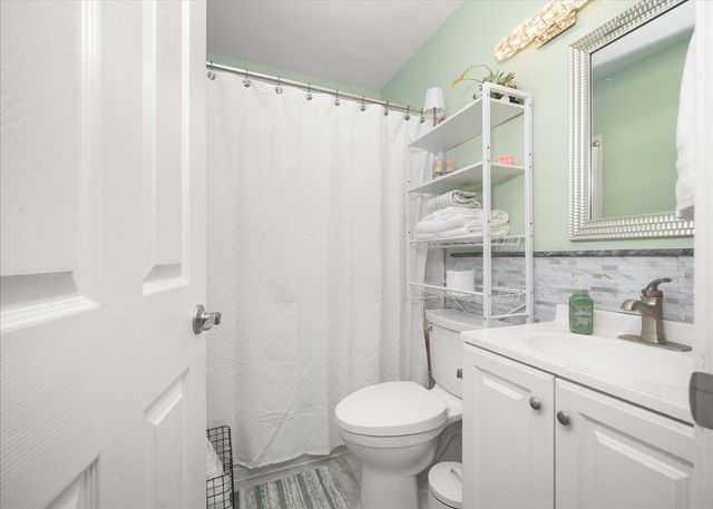 17920 N Addison Ct, Colbert, WA 99005