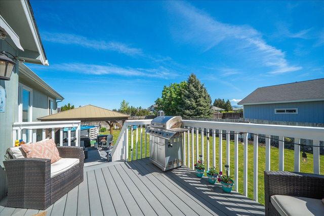 17920 N Addison Ct, Colbert, WA 99005