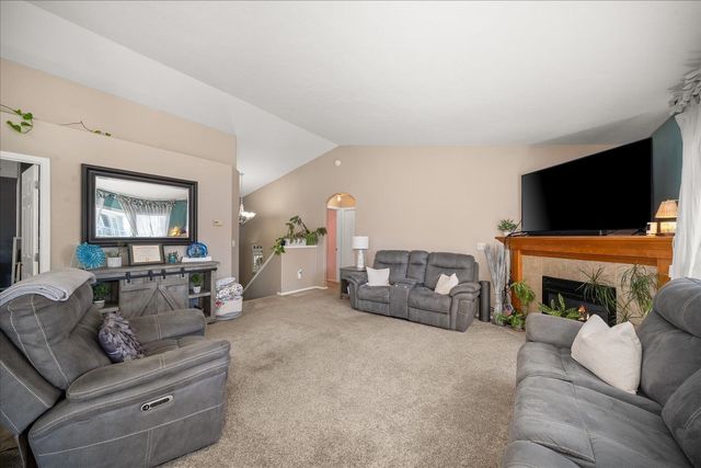 17920 N Addison Ct, Colbert, WA 99005