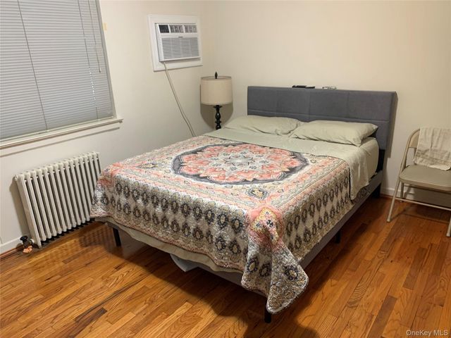 73-20 260th Street GV74-H5-1, Glen Oaks, NY 11004