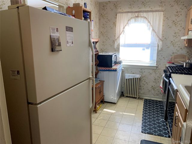 73-20 260th Street GV74-H5-1, Glen Oaks, NY 11004