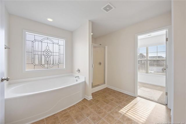 6614 Planters Row Drive, Hope Mills, NC 28348