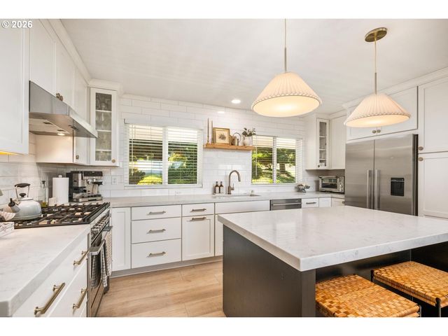 21290 Sw EASTVIEW Rd, Sherwood, OR 97140
