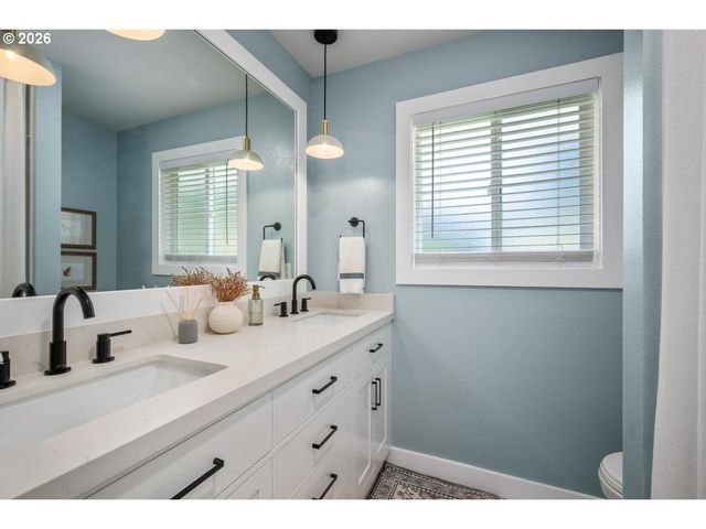 21290 Sw EASTVIEW Rd, Sherwood, OR 97140